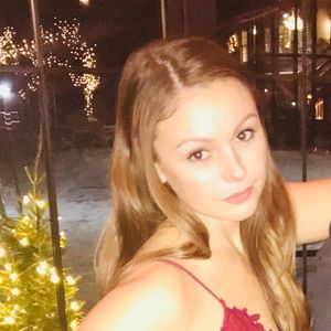 Meet your Posher, Monique